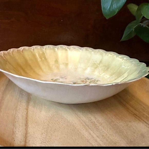 Beautiful Antique Yellow Floral Iridescent Porcelain Serving Bowl - Picture 4 of 6